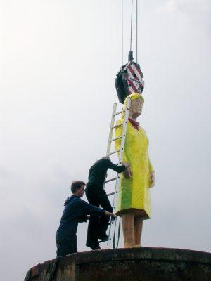 Die Holzskulpturen
