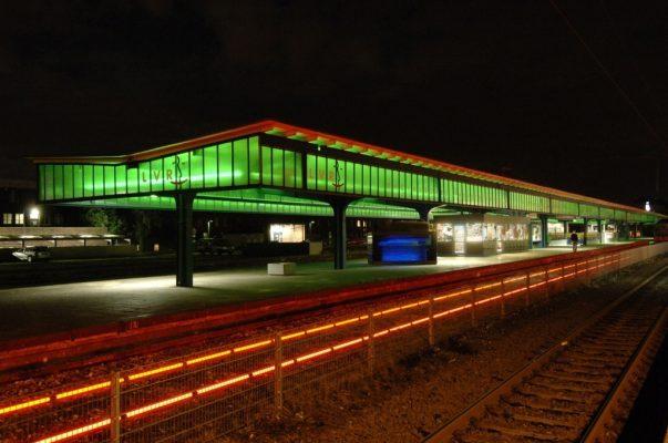 Museumsbahnsteig bei Nacht