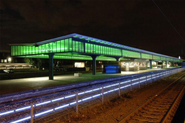 Museumsbahnsteig bei Nacht