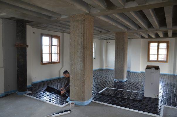 Nockenplatte verlegen - R50 Systemplatte von Schütz
